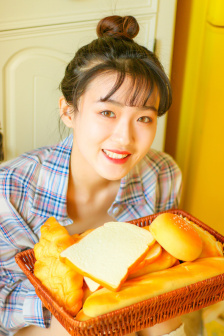 九尾狐与飞天猫
